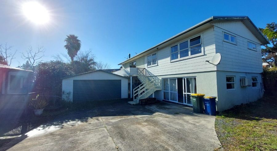  at 5 Croydon Road, New Lynn, Auckland