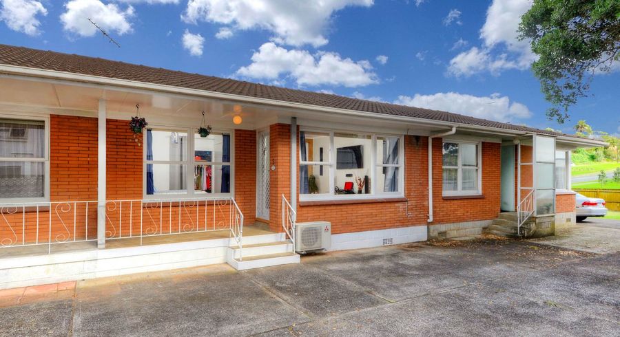  at 3/760 Beach Road, Browns Bay, Auckland