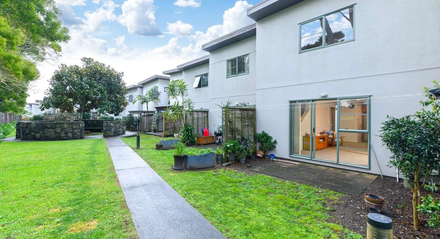  at 46/42 Holly Street, Avondale, Auckland City, Auckland