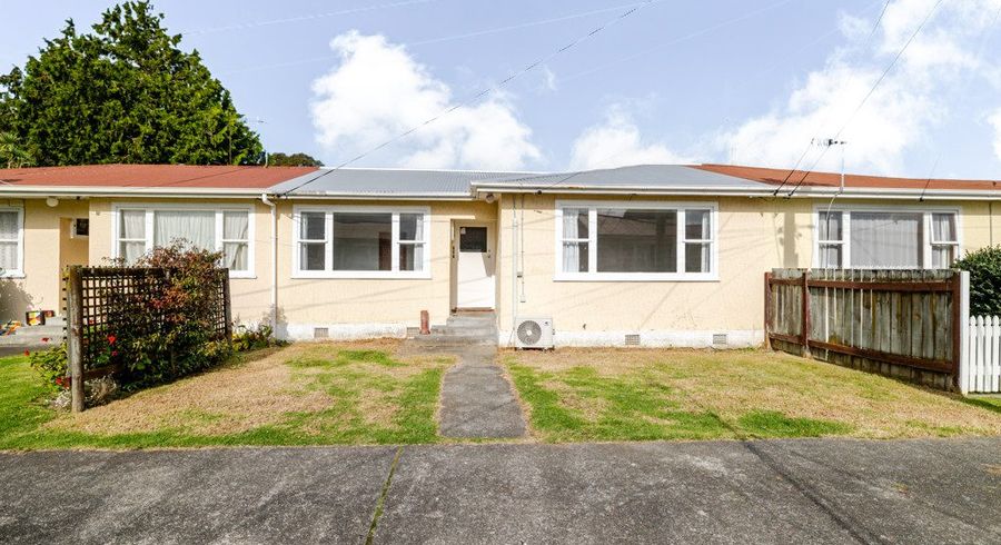  at 351 Botanical Road, West End, Palmerston North, Manawatu / Whanganui