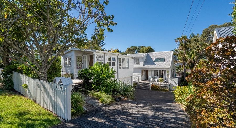  at 27 Hastings Parade, Devonport, Auckland