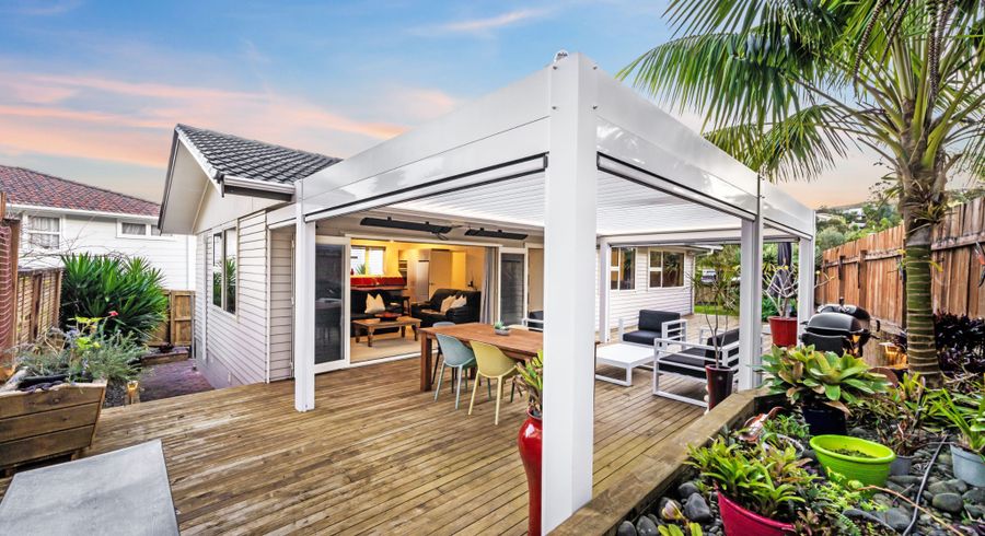  at 25 Sequoia Place, Sunnynook, Auckland