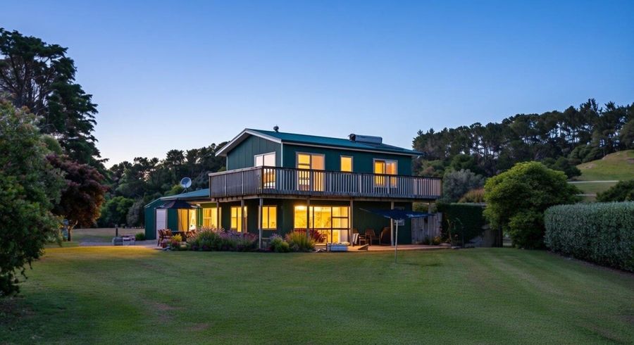  at 33 Orua Lane, Hot Water Beach, Thames-Coromandel, Waikato