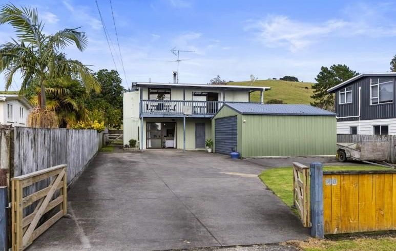  at 20 Bertram Road, Kawakawa Bay, Manukau City, Auckland