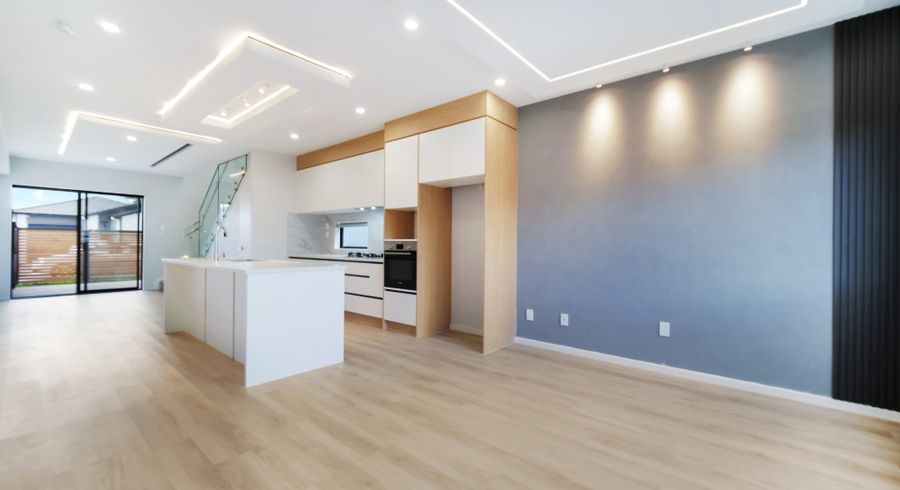  at 21 Farranfore Road, Papakura, Papakura, Auckland