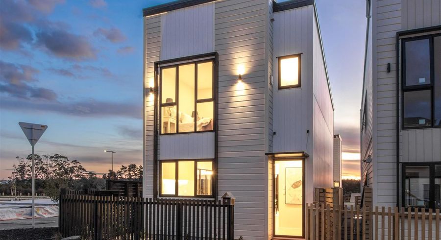  at 4 Greenbrier Street, Westgate, Waitakere City, Auckland