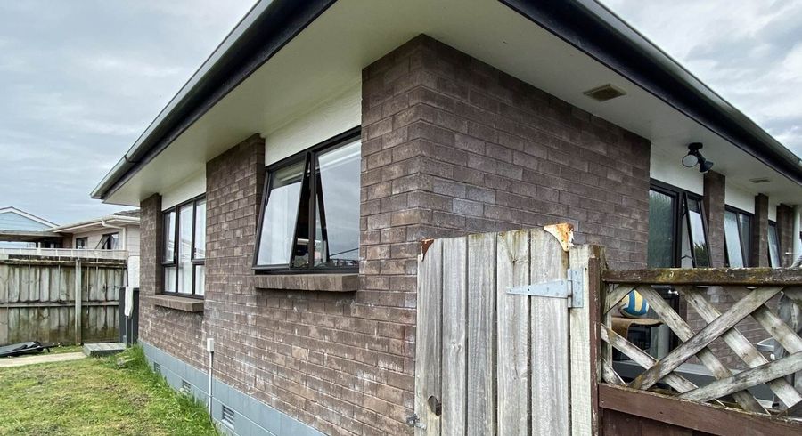  at 1/11 Kennington Drive, Clendon Park, Manukau City, Auckland