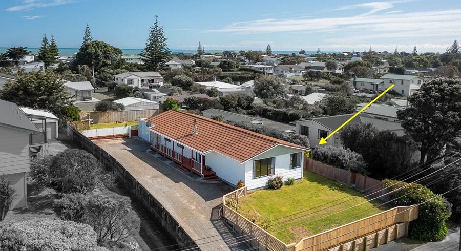  at 11 Atua Street, Waikanae Beach, Kapiti Coast, Wellington