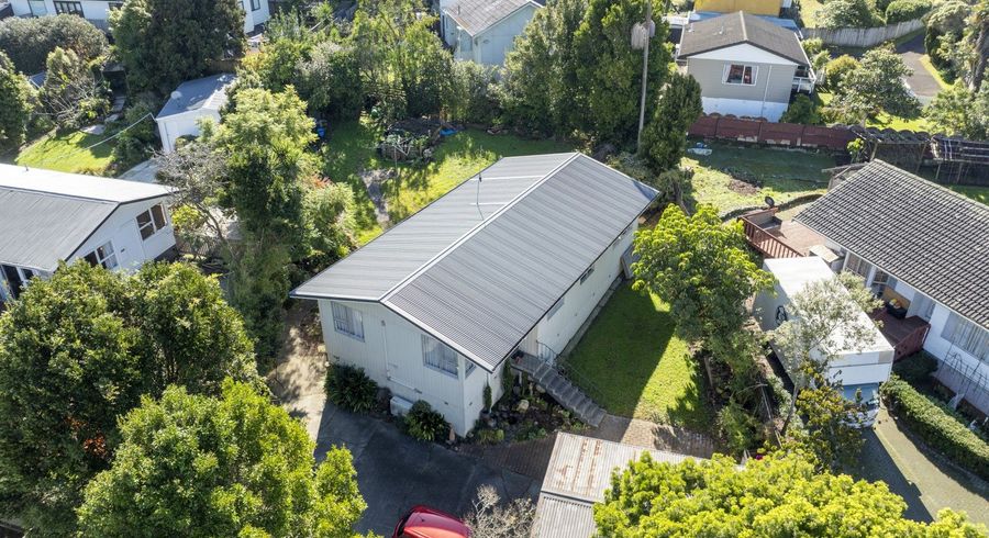  at 13 Helleur Road, Massey, Waitakere City, Auckland