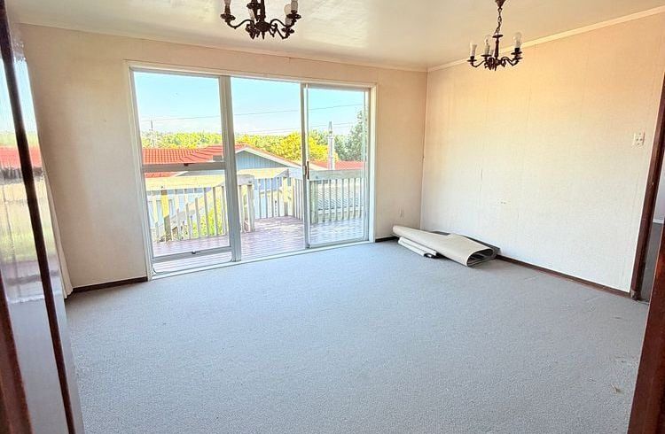  at 51 Easton Park Parade, Glenfield, North Shore City, Auckland