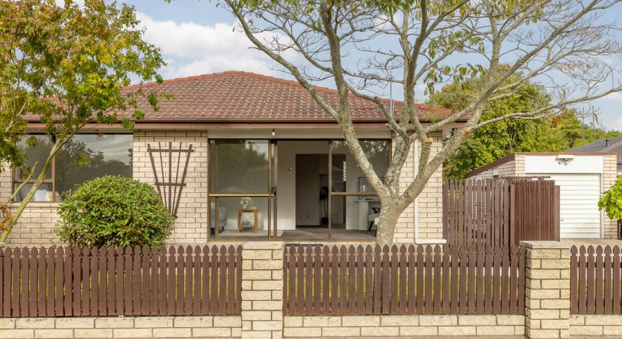  at 1/71 Royal Park Drive, Parklands, Christchurch