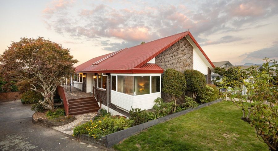  at 11 Houhere Place, Pukete, Hamilton