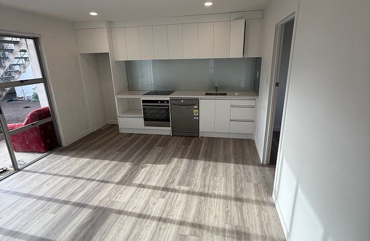  at 2/380 Ellerslie-panmure Highway, Mount Wellington, Auckland