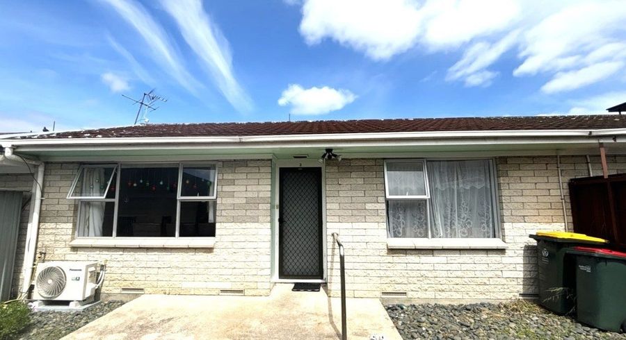  at 2/127 St George Street, Papatoetoe, Auckland