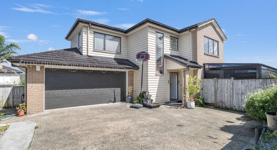 at 35 Amaretto Avenue, Flat Bush, Manukau City, Auckland