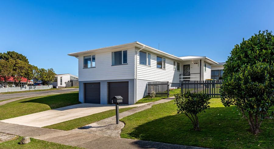  at 1 Caduceus Place, Ascot Park, Porirua, Wellington