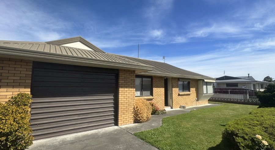  at 2/413 Gloucester Street, Taradale, Napier, Hawke's Bay
