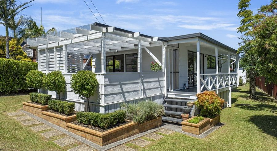  at 28 Heaphy Street, Blockhouse Bay, Auckland