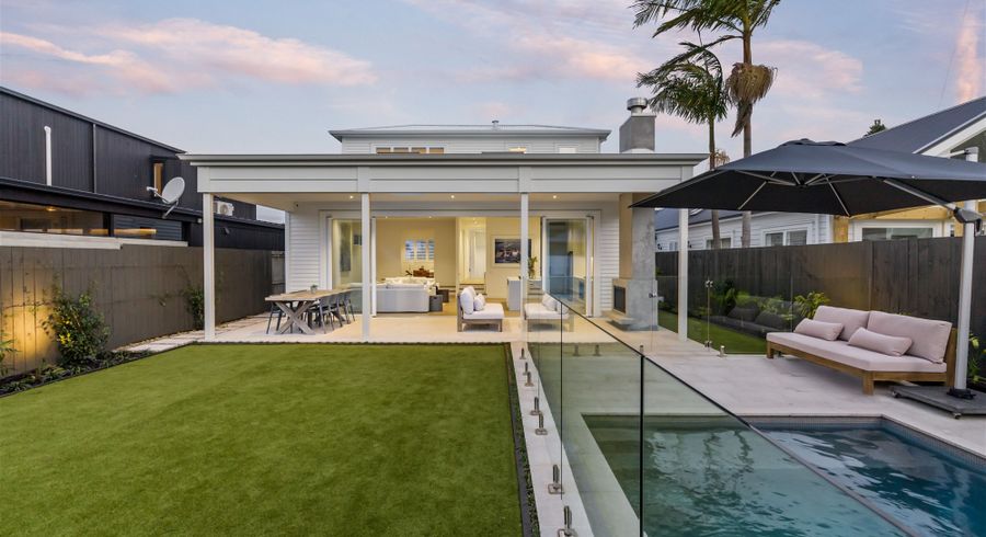  at 4 Faulder Avenue, Westmere, Auckland
