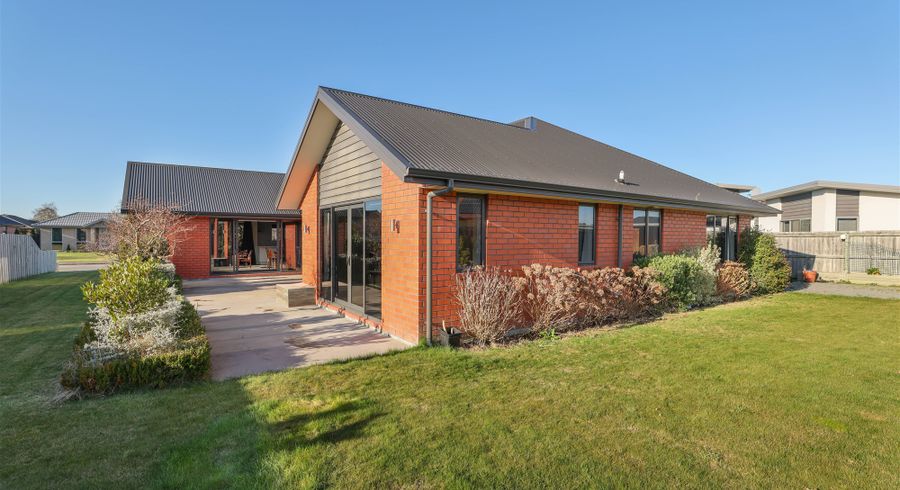  at 18 Orchard Grove, Netherby, Ashburton