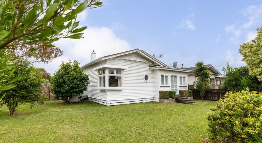 at 701 Avenue Road West, Saint Leonards, Hastings, Hawke's Bay