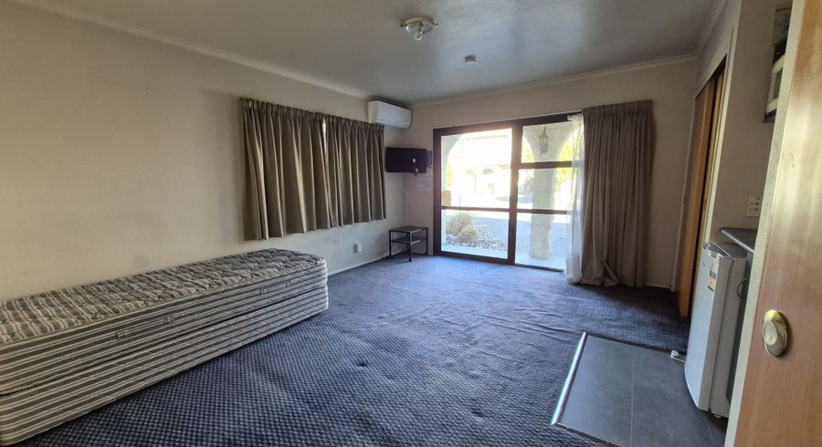  at B4/665 Pioneer Highway, Highbury, Palmerston North, Manawatu / Whanganui