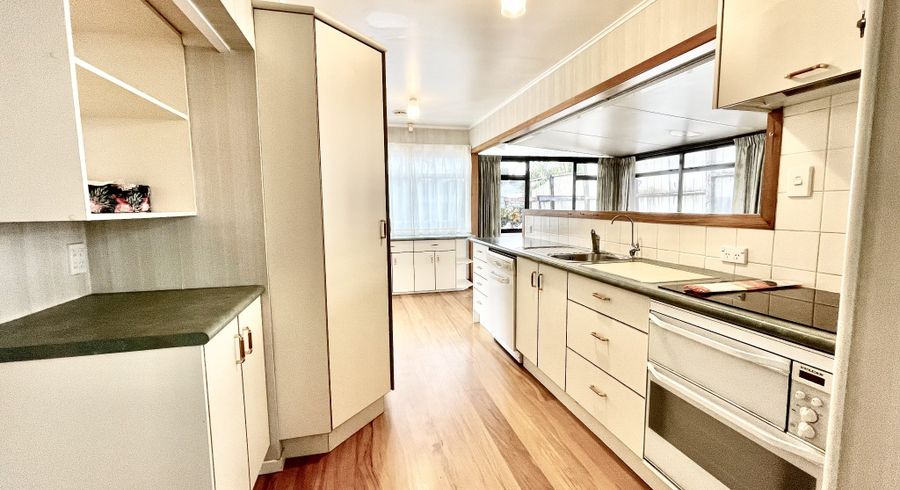  at 23 Robert Burke Place, Henderson, Waitakere City, Auckland