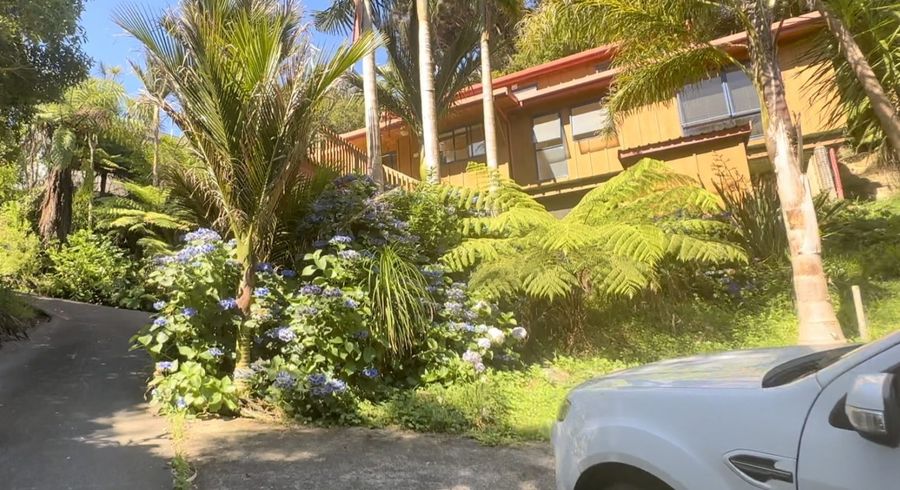  at 98 Hadfield Street, Beach Haven, North Shore City, Auckland