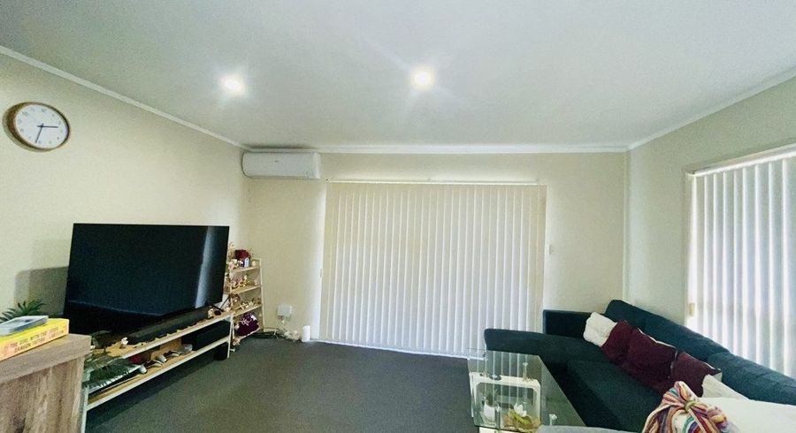  at 1/2098 Great North Road, New Lynn, Waitakere City, Auckland
