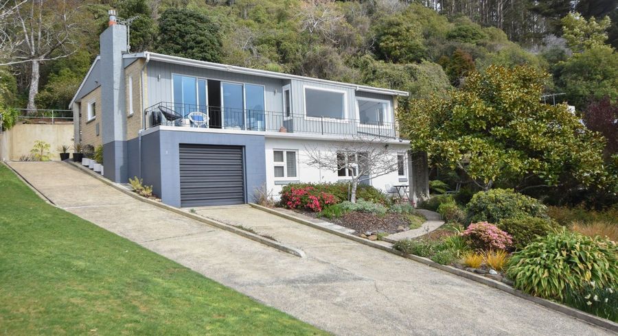  at 8 Irvine Road, The Cove, Dunedin