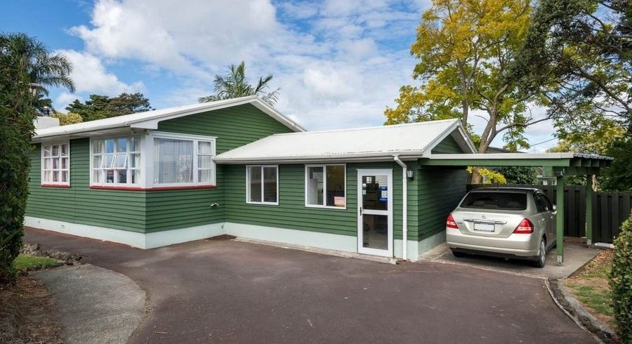  at 12 Covil Avenue, Te Atatu South, Waitakere City, Auckland