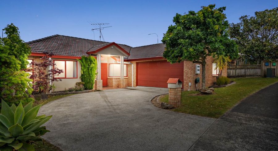  at 5 Fearnley Grove, Albany, Auckland