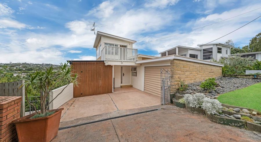  at 34 Bayview Road, Browns Bay, North Shore City, Auckland