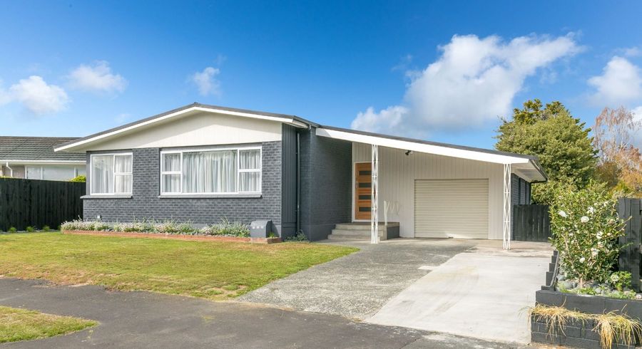  at 17 Kensington Place, Fairfield, Hamilton