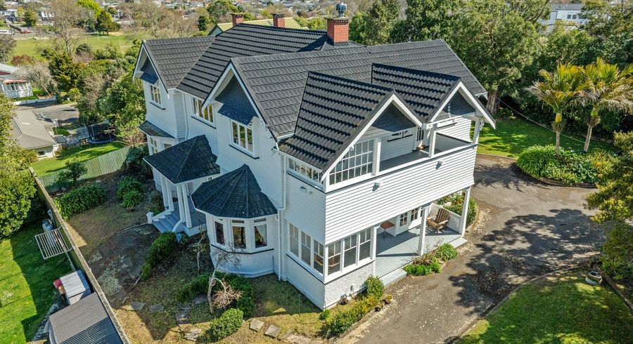  at 43 Rainforth Street, Roslyn, Palmerston North, Manawatu / Whanganui