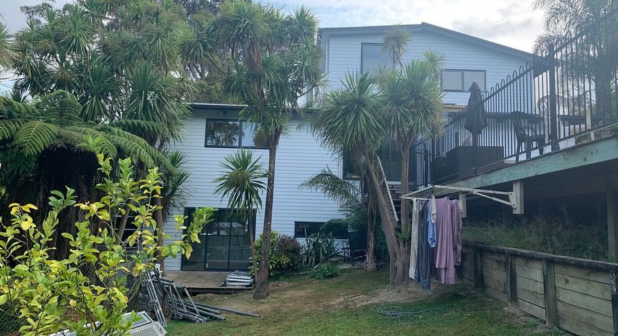  at Henderson, Waitakere City, Auckland