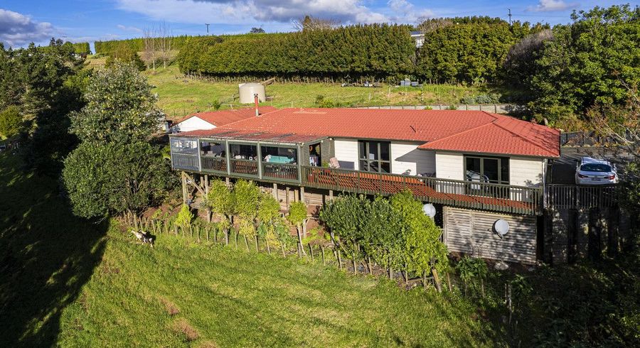  at 448 Apotu Road, Kamo