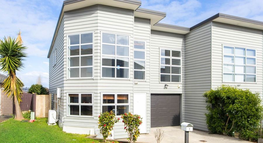  at 7 Bushpark Place, Flat Bush, Manukau City, Auckland