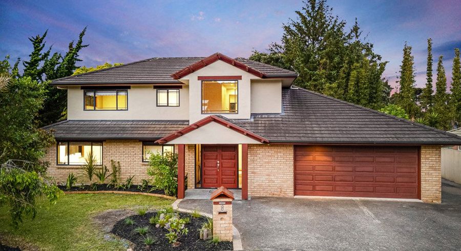  at 8 Greenwoods Close, Titirangi, Auckland