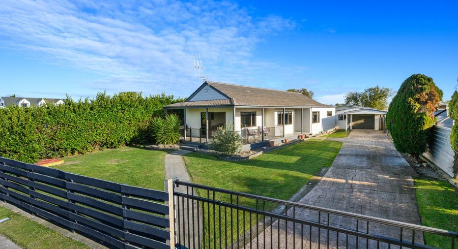  at 6 Willowstream Grove, Cloverlea, Palmerston North, Manawatu / Whanganui
