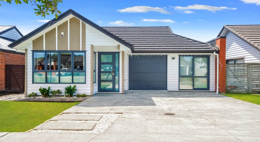  at 9 Amokura Avenue, Takanini, Auckland