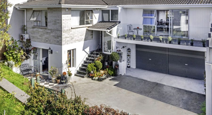  at 2/5 Sunderlands Road, Half Moon Bay, Auckland
