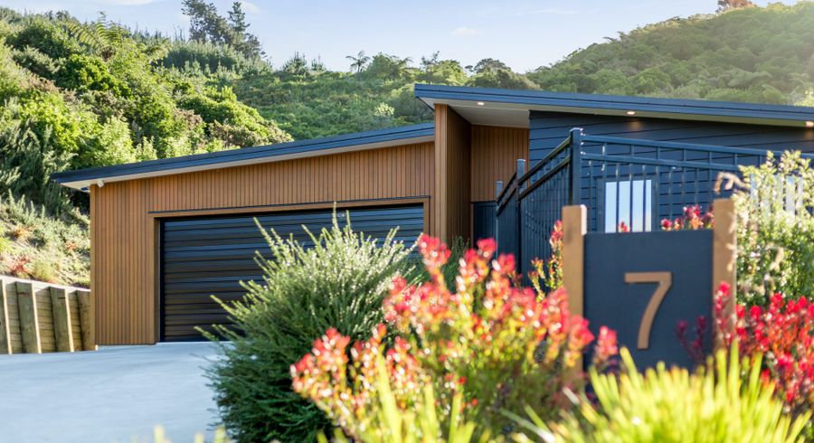  at 7 Margaret Mahy Drive, Whitemans Valley, Upper Hutt, Wellington