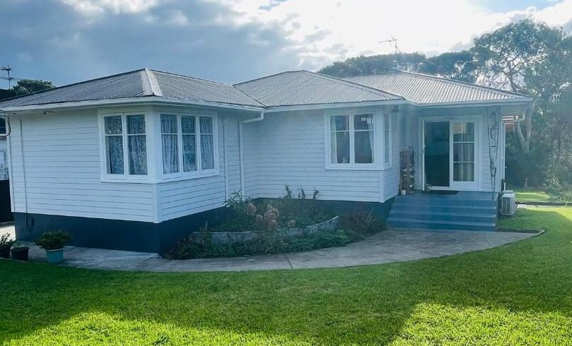  at 60 Glen Marine Parade, Glendene, Waitakere City, Auckland