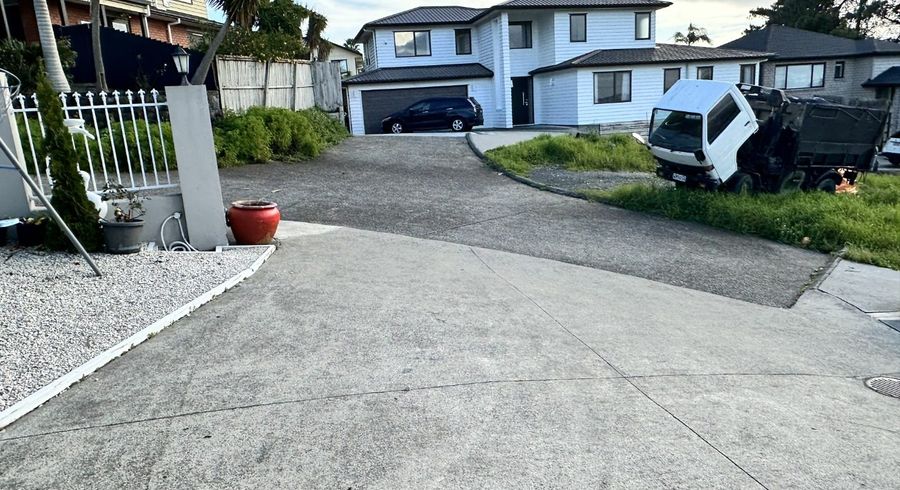  at 23 Bartells Drive, Goodwood Heights, Auckland