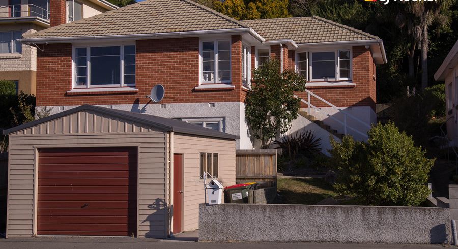  at 4 Riselaw Road, Calton Hill, Dunedin