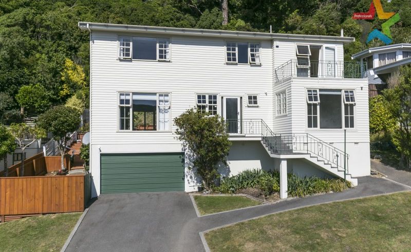  at 37 Woodhouse Avenue, Karori, Wellington