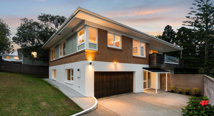  at 4 McDowell Crescent, Hillcrest, North Shore City, Auckland