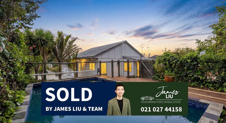  at 1/22 Sandown Road, Rothesay Bay, Auckland