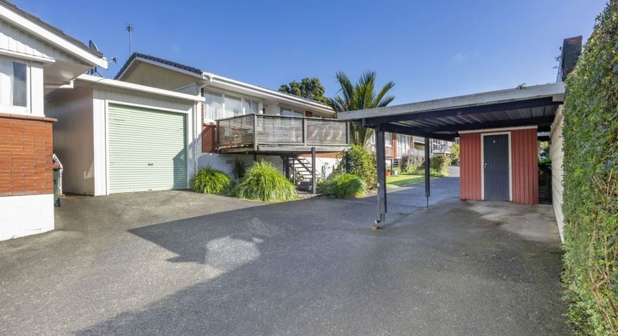  at 2/44 Turama Road, Royal Oak, Auckland City, Auckland